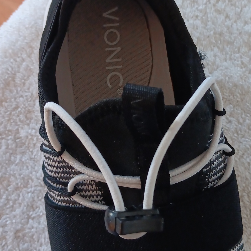 NWOT Vionic Alaina Comfort Slip On Athletic Shoes - Picture 12 of 16